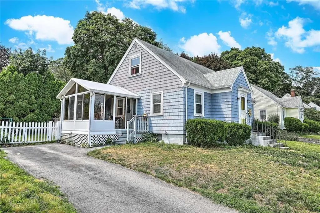 141 Cornell Street Cranston RI 02920