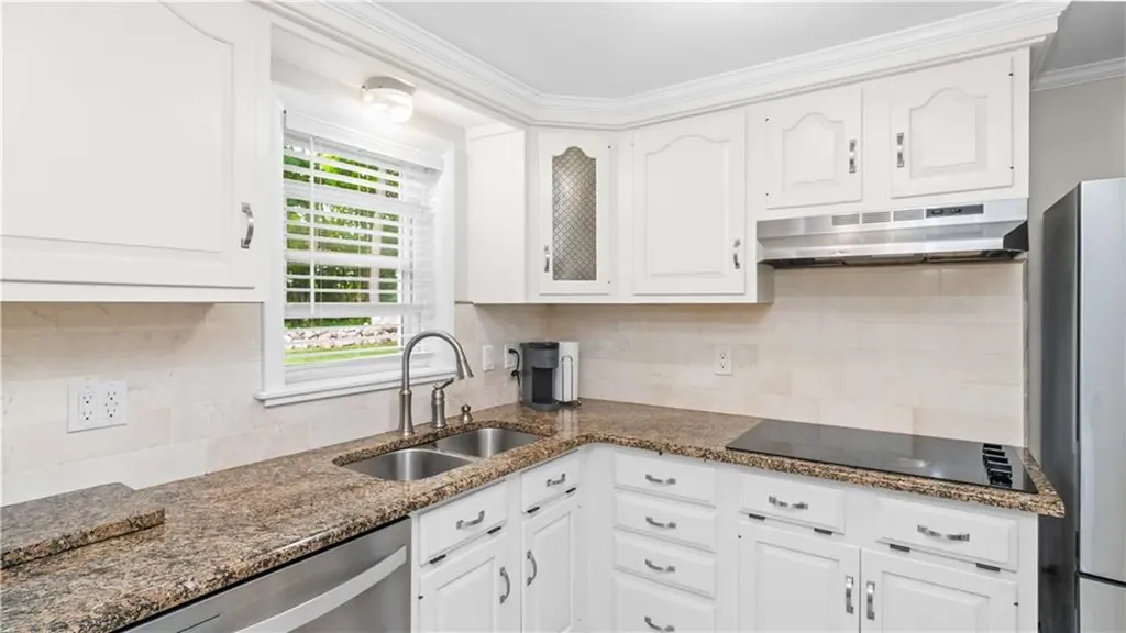 63 Heroux Boulevard Cumberland RI 02864