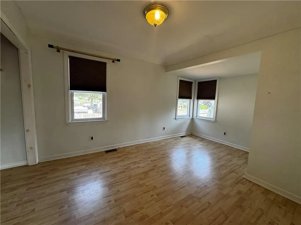 12 Hunter Street Warwick RI 02889