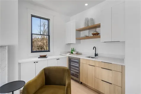 5 Lookout Lane Portsmouth RI 02871