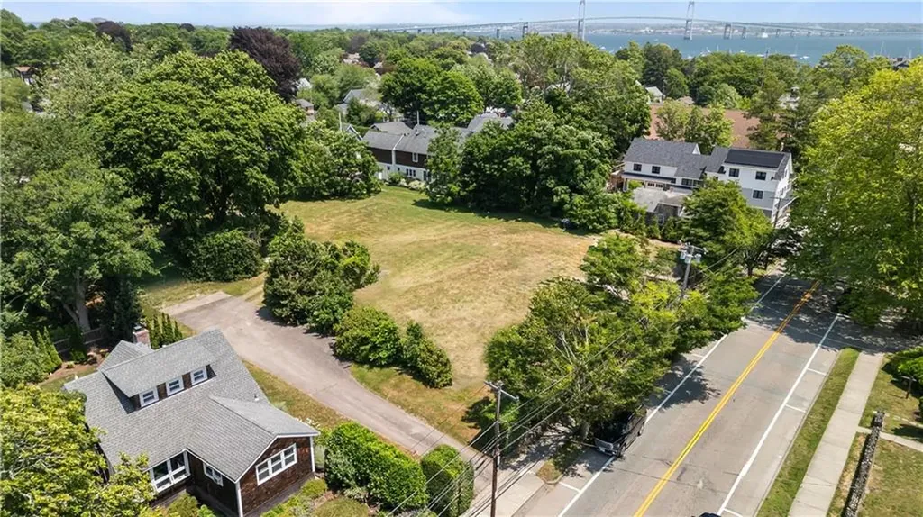 78 Narragansett Avenue Jamestown RI 02835