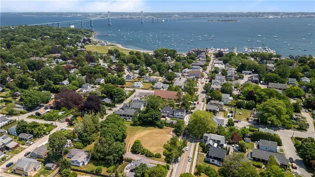 78 Narragansett Avenue Jamestown RI 02835
