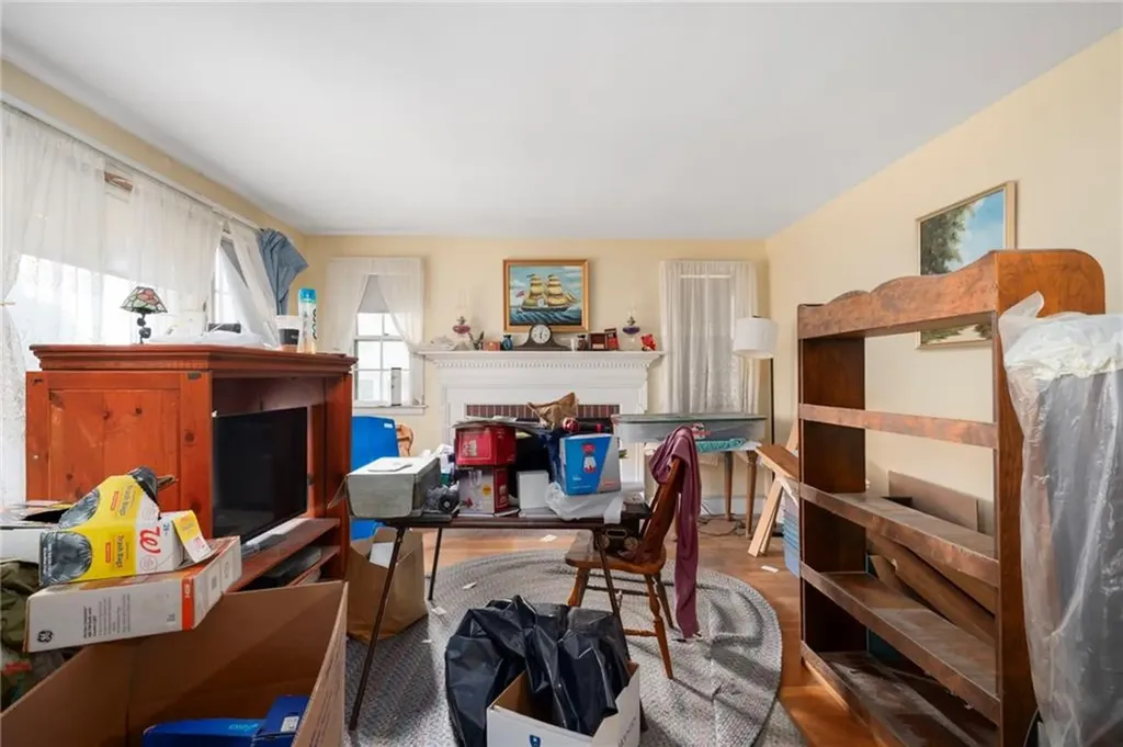 39 Greenfield Avenue North Providence RI 02911