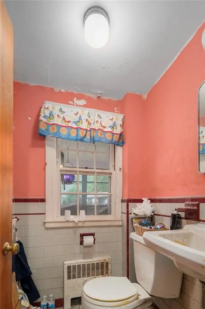 39 Greenfield Avenue North Providence RI 02911