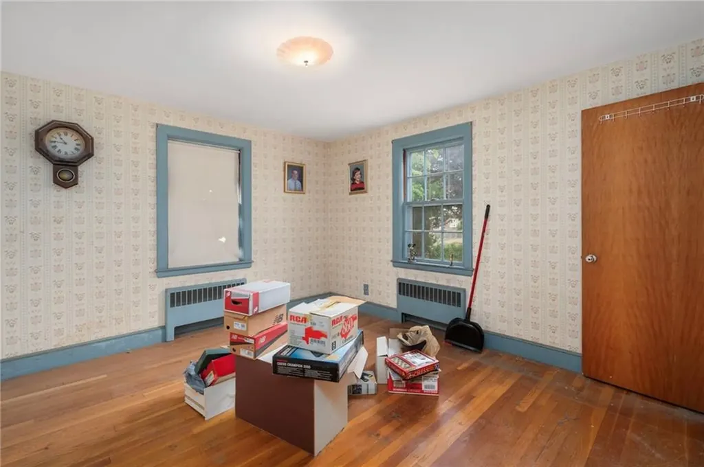 39 Greenfield Avenue North Providence RI 02911