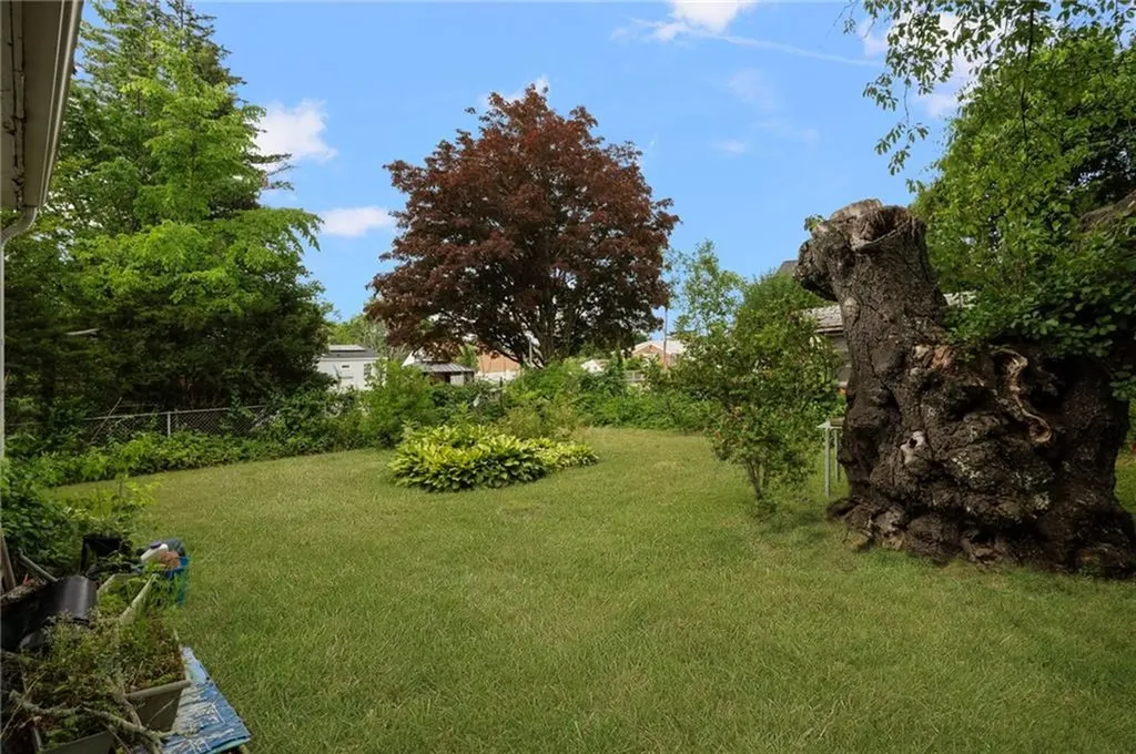 39 Greenfield Avenue North Providence RI 02911
