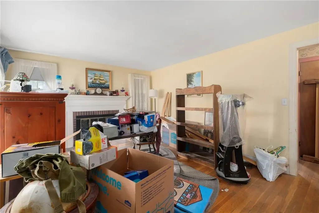 39 Greenfield Avenue North Providence RI 02911