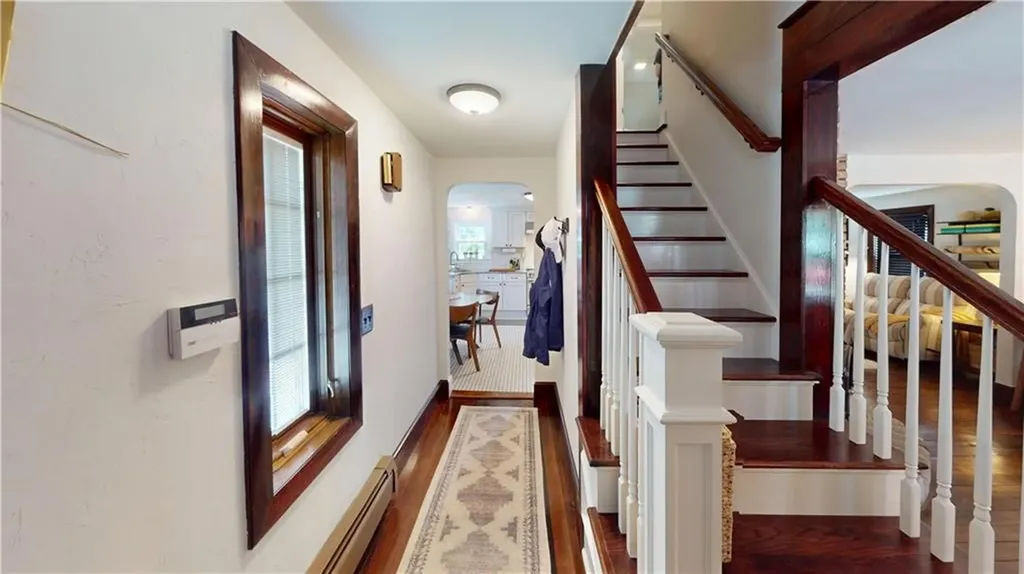 32 South Fair Street Warwick RI 02888