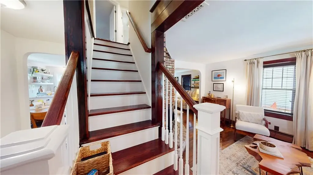 32 South Fair Street Warwick RI 02888