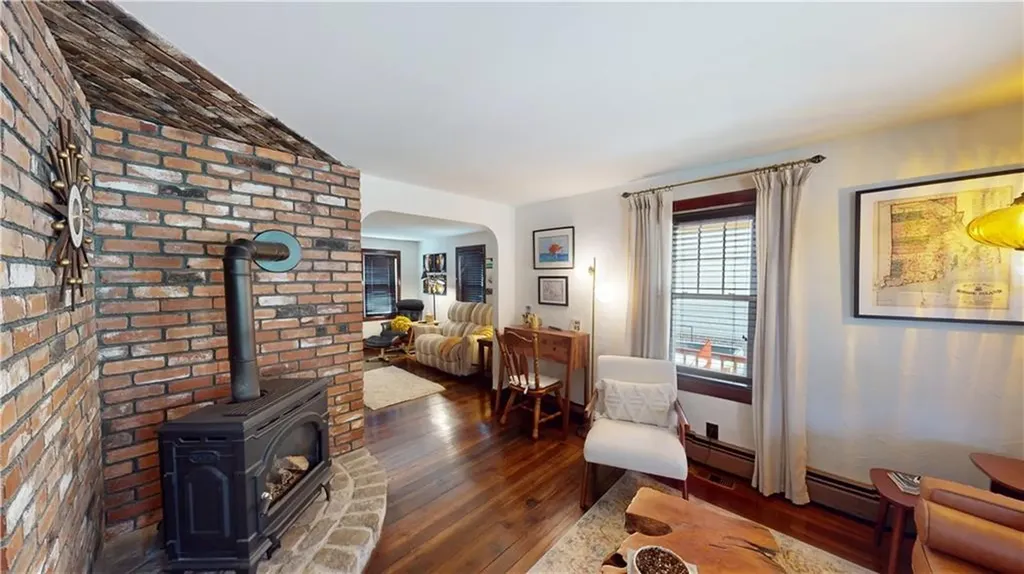 32 South Fair Street Warwick RI 02888