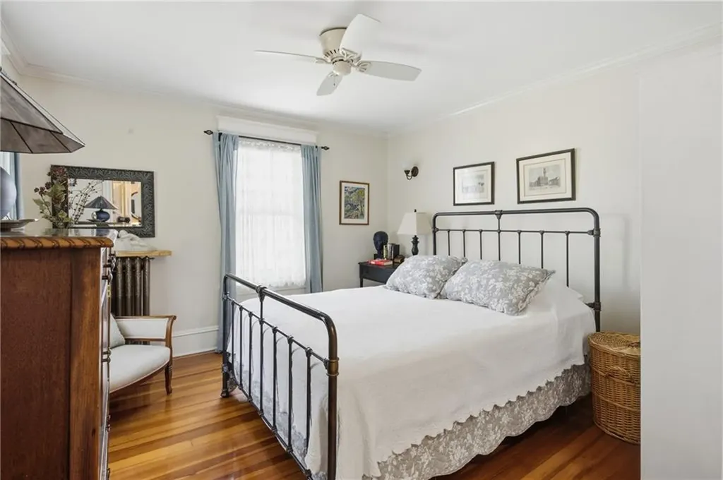 6 Brooks Avenue Newport RI 02840