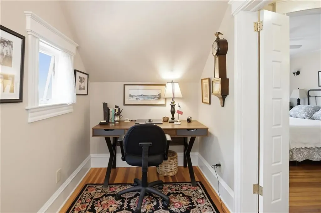 6 Brooks Avenue Newport RI 02840