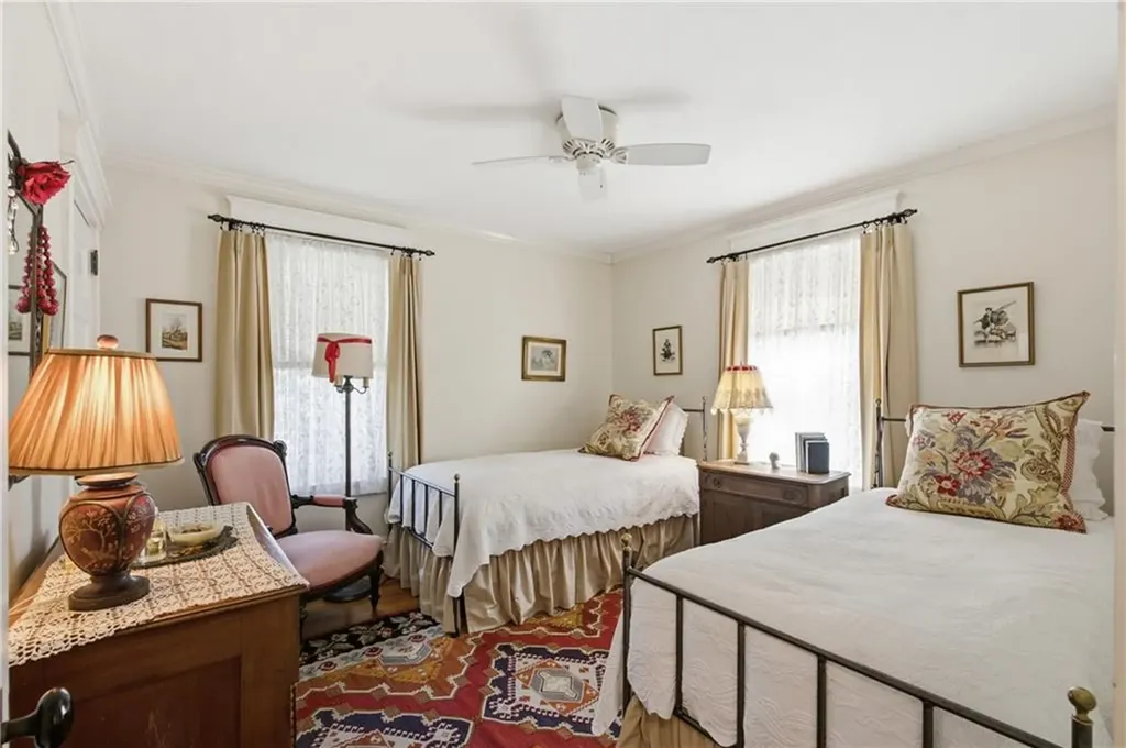 6 Brooks Avenue Newport RI 02840