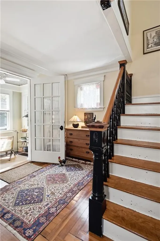 6 Brooks Avenue Newport RI 02840