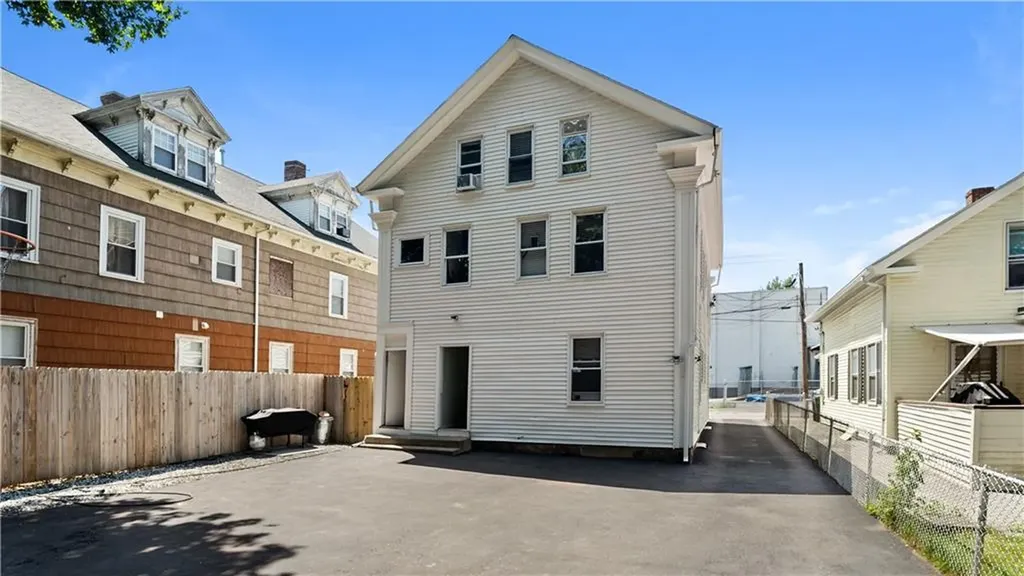 551 Pond Street Woonsocket RI 02895