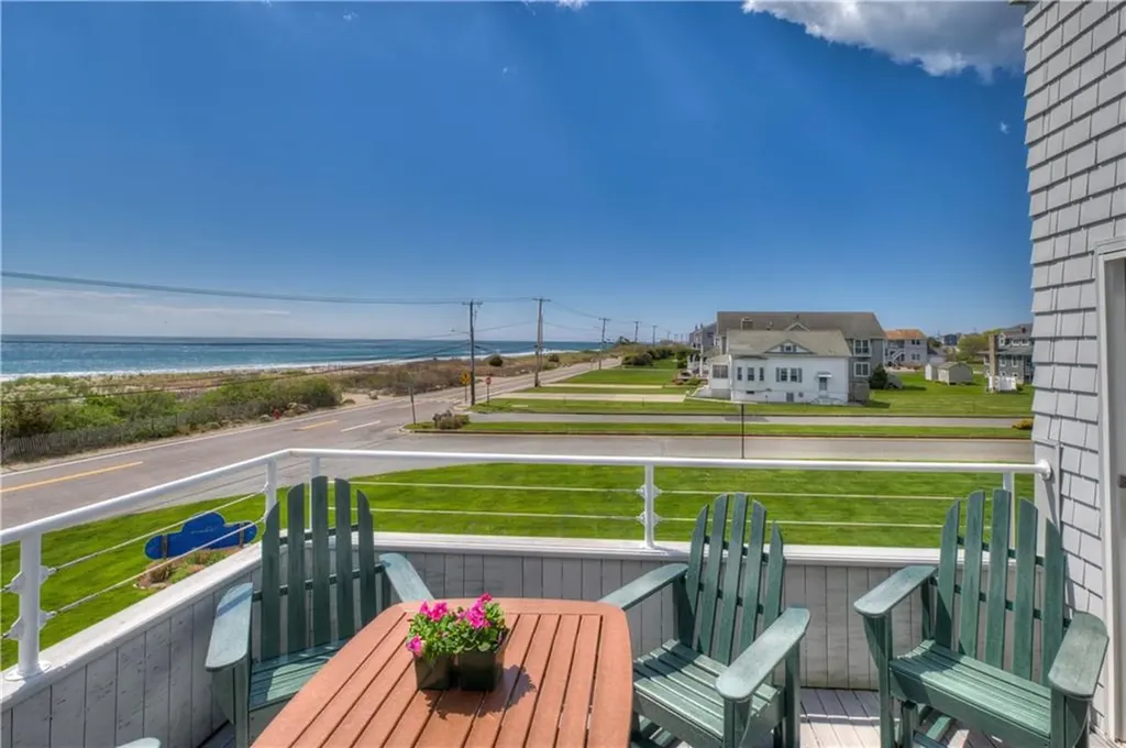 204 Bellevue Court Narragansett RI 02882