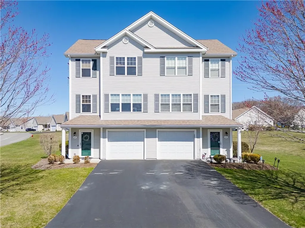 27 Streamview Drive Cumberland RI 02864