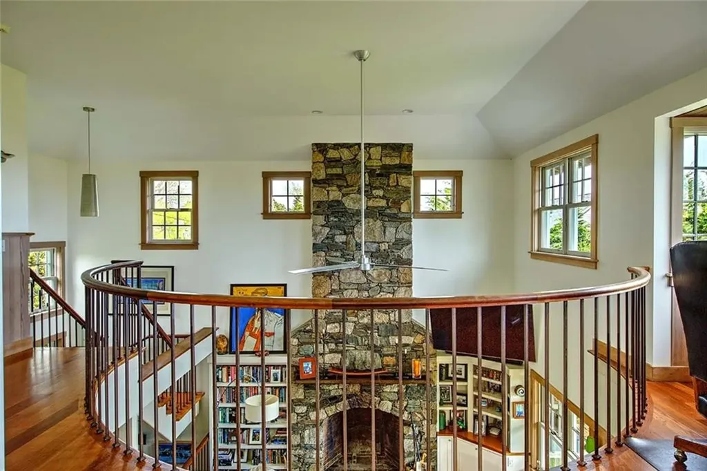 70 Third Street Westport MA 02790