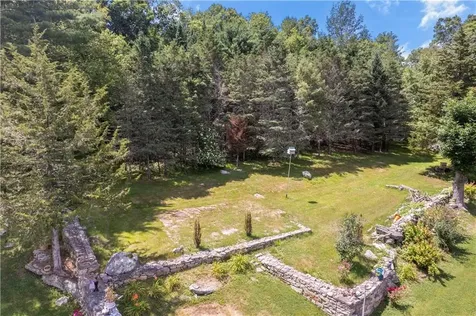 84 Dark Lantern Hill Road Killingly CT 06239