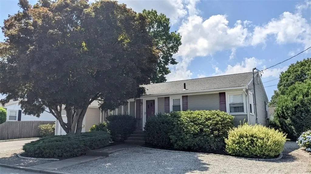 170 Selma Street Cranston RI 02920
