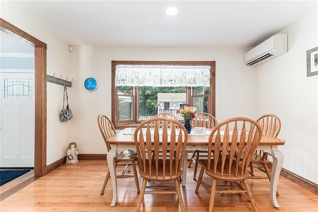 147 Woodville Alton Road Hopkinton RI 02832