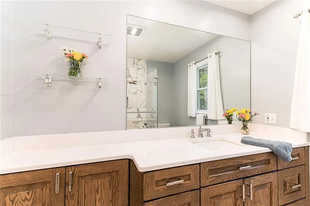 147 Woodville Alton Road Hopkinton RI 02832