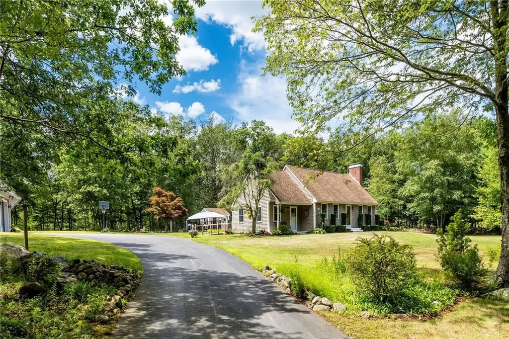147 Woodville Alton Road Hopkinton RI 02832