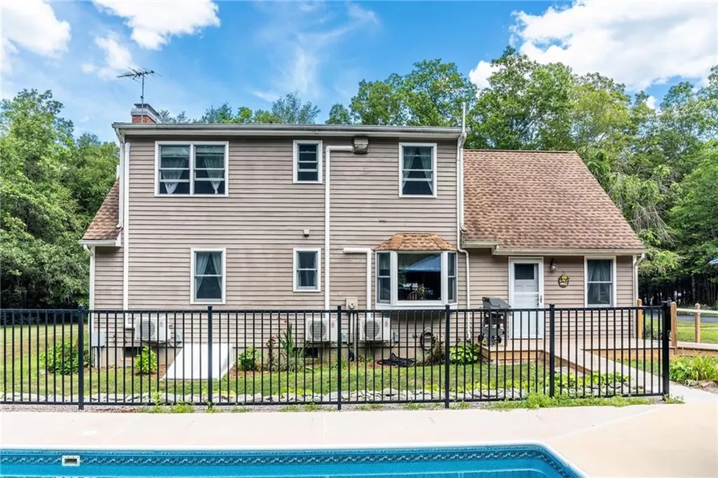 147 Woodville Alton Road Hopkinton RI 02832