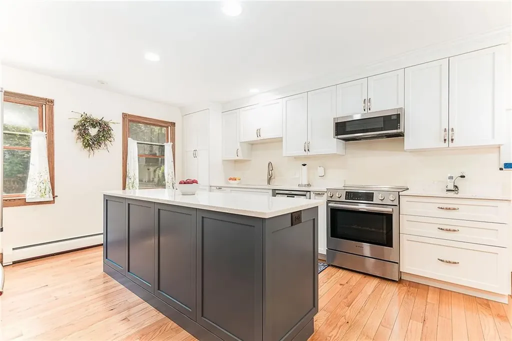 147 Woodville Alton Road Hopkinton RI 02832