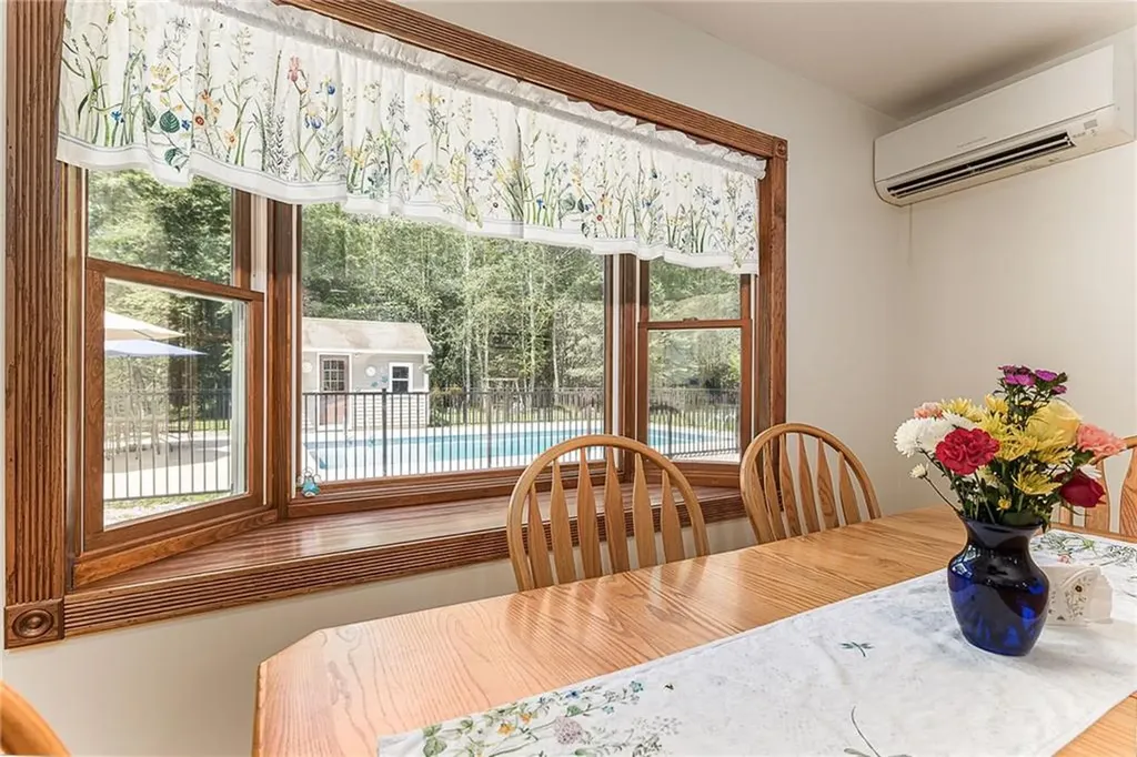 147 Woodville Alton Road Hopkinton RI 02832
