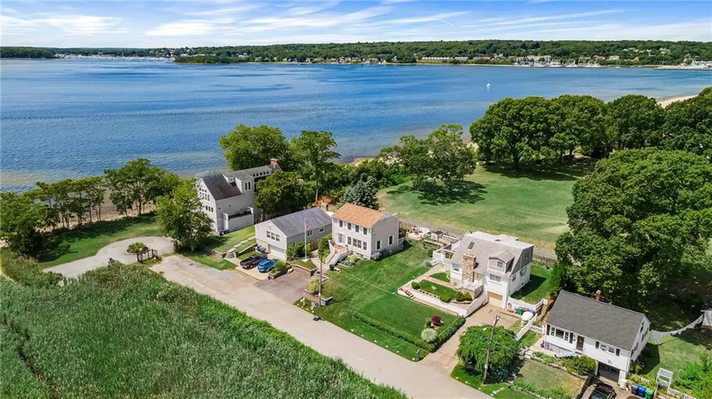 357 Capron Farm Drive Warwick RI 02886
