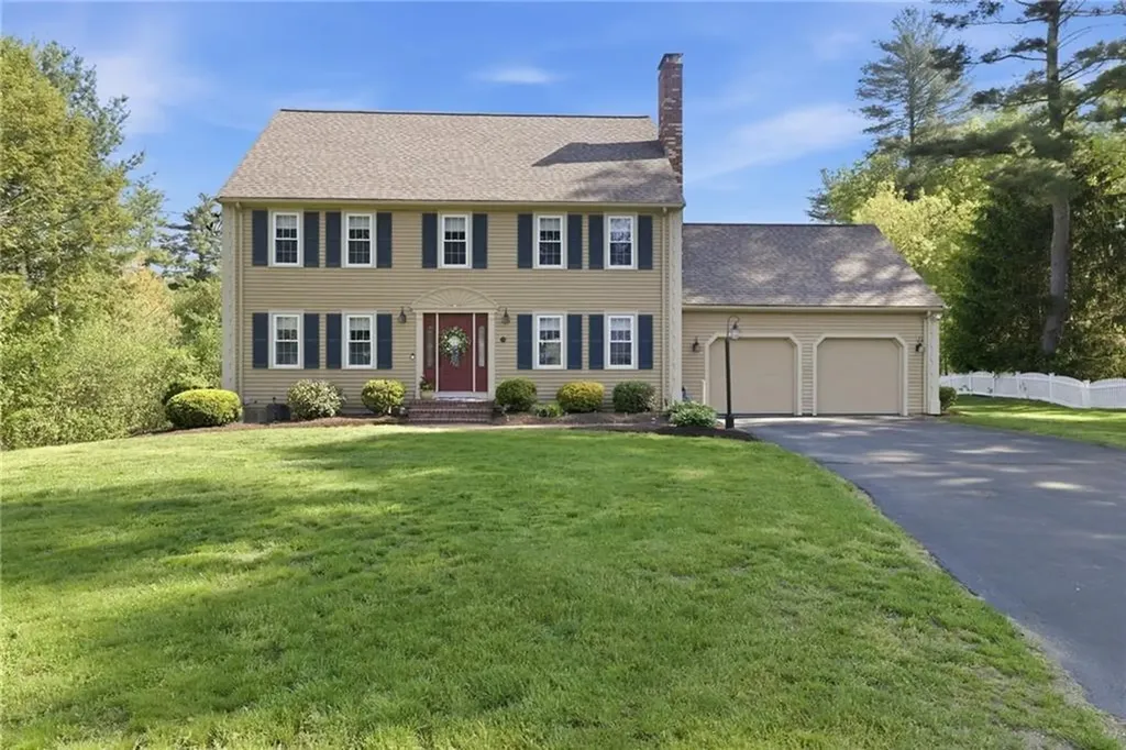 30 Princess Pine Circle Taunton MA 02780