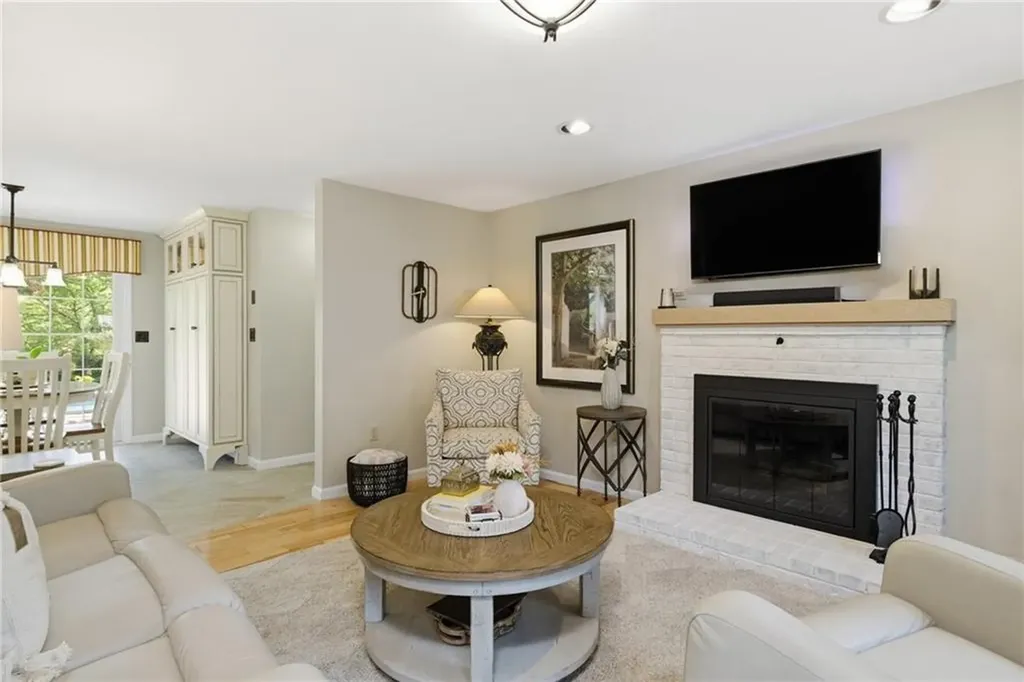 30 Princess Pine Circle Taunton MA 02780
