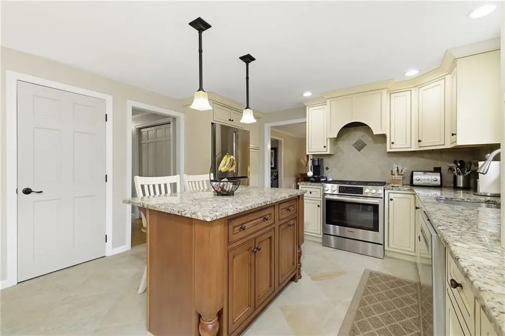 30 Princess Pine Circle Taunton MA 02780