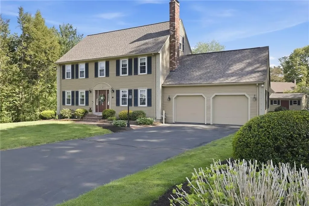 30 Princess Pine Circle Taunton MA 02780