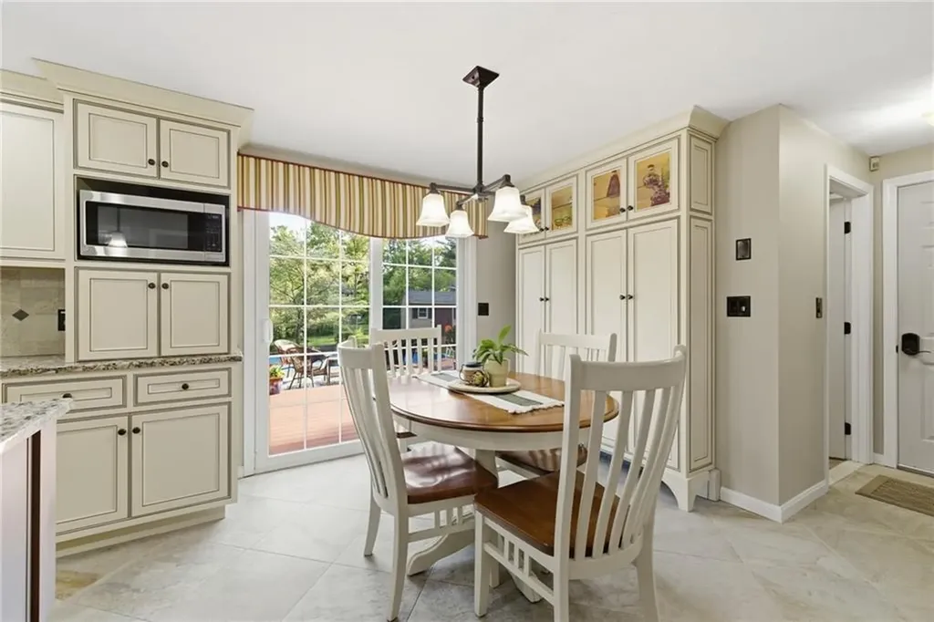30 Princess Pine Circle Taunton MA 02780