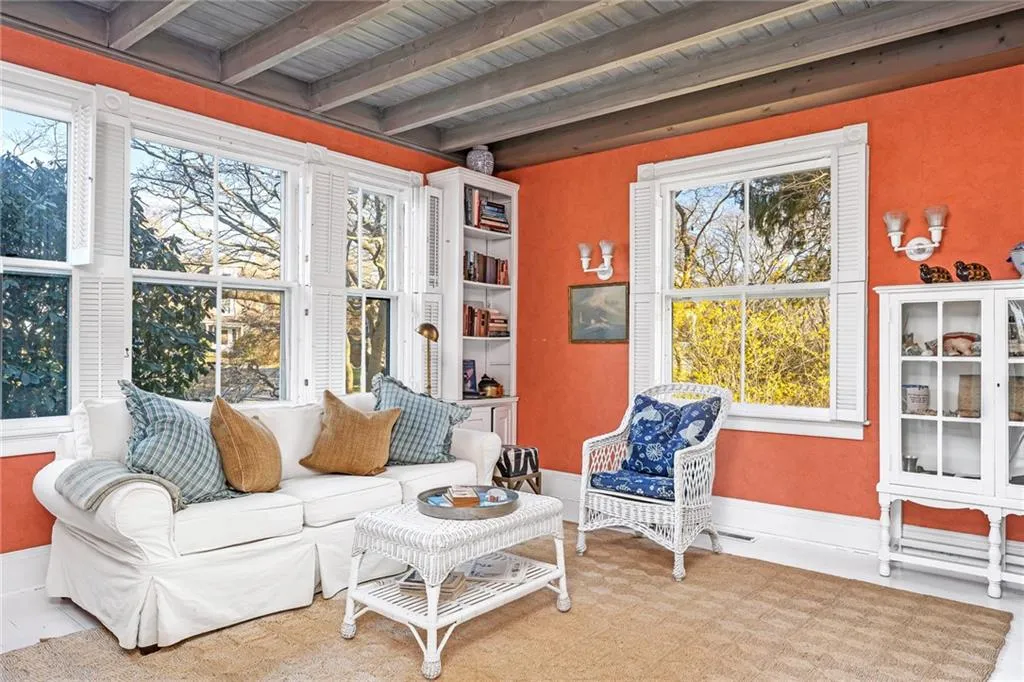 26 East Hills Road Westerly RI 02891