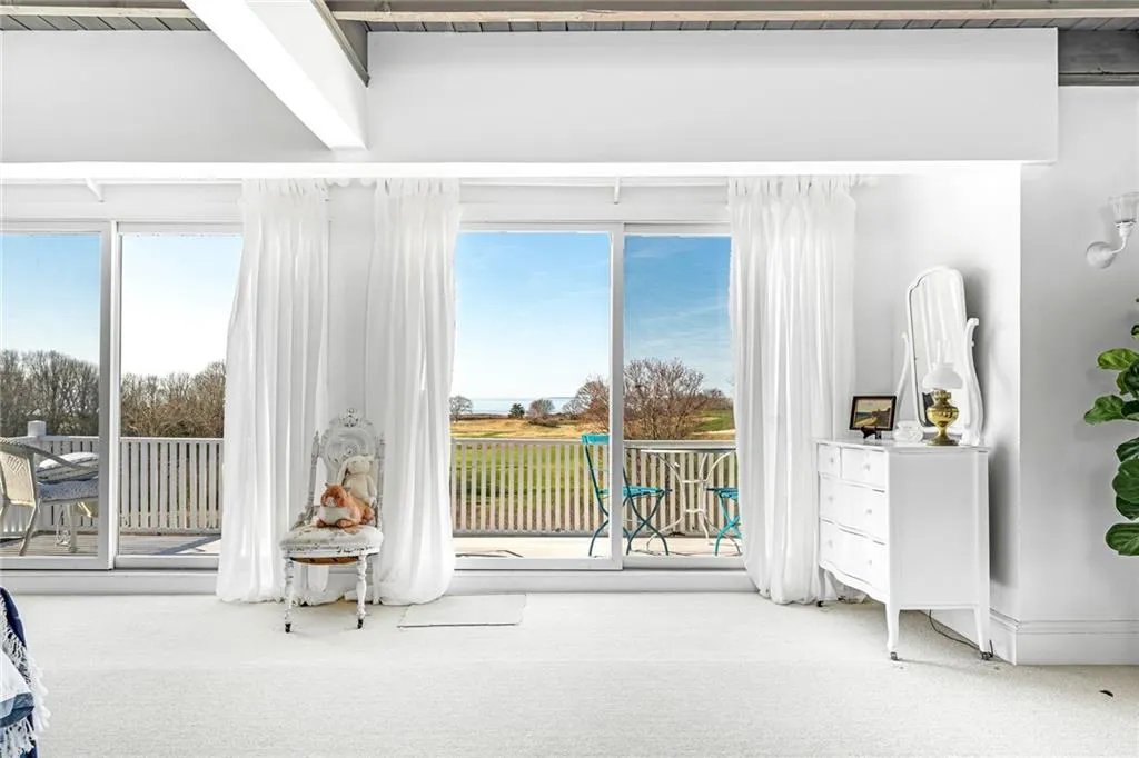 26 East Hills Road Westerly RI 02891