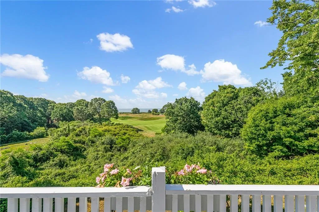 26 East Hills Road Westerly RI 02891