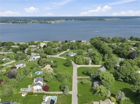 131 Taylor Road Portsmouth RI 02871