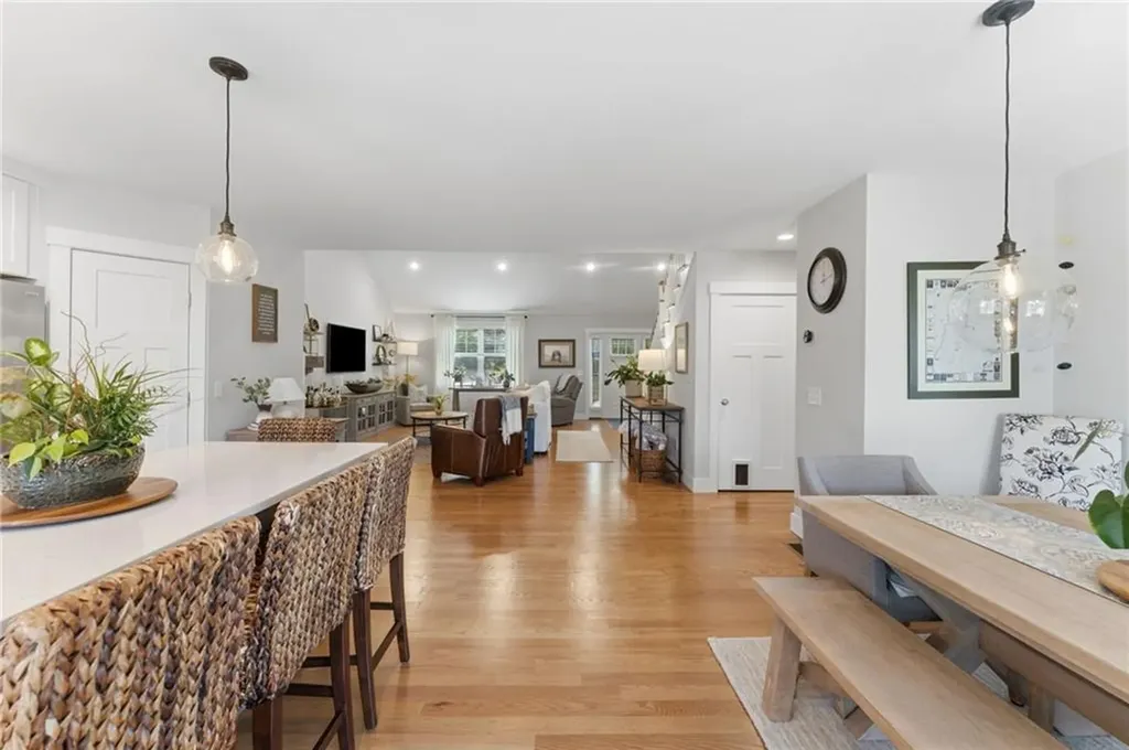 30 Silas Hill Way Exeter RI 02822