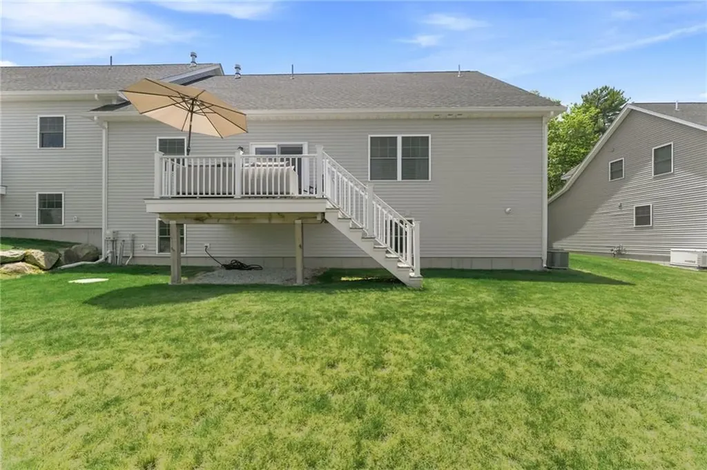 30 Silas Hill Way Exeter RI 02822