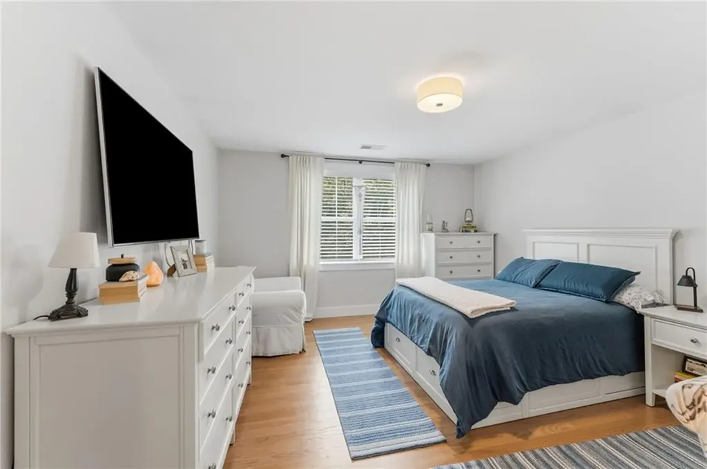 30 Silas Hill Way Exeter RI 02822