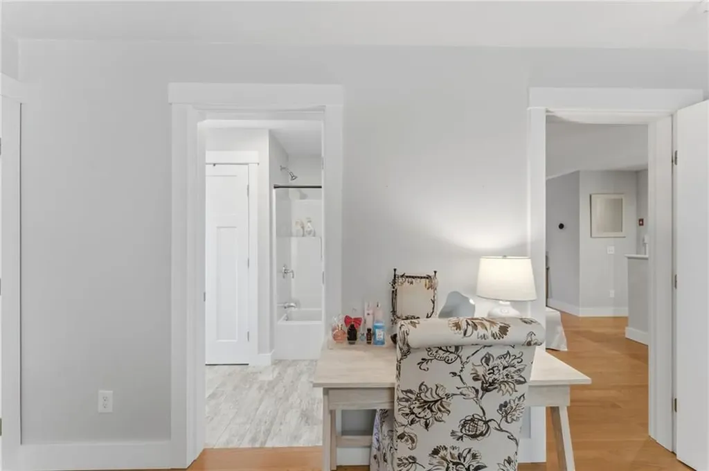 30 Silas Hill Way Exeter RI 02822