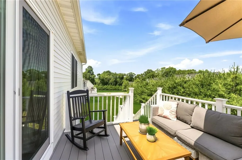 30 Silas Hill Way Exeter RI 02822
