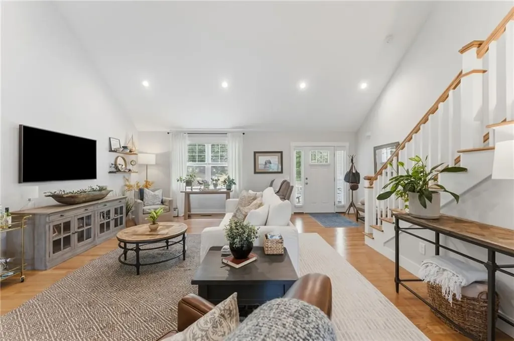 30 Silas Hill Way Exeter RI 02822
