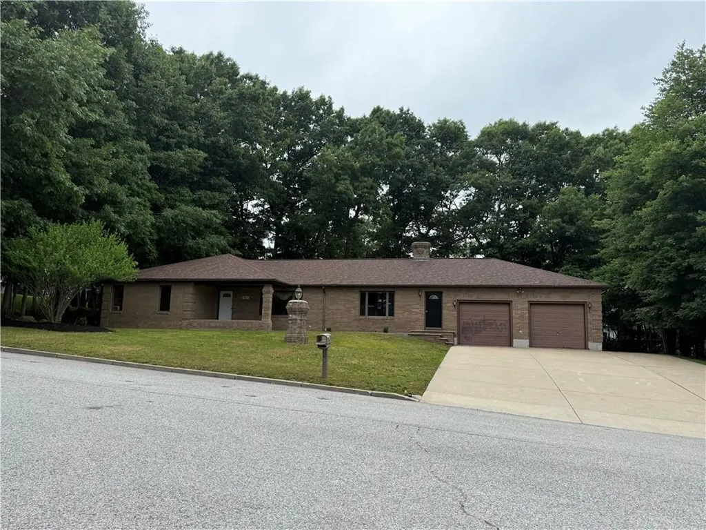 161 Council Rock Road Cranston RI 02921