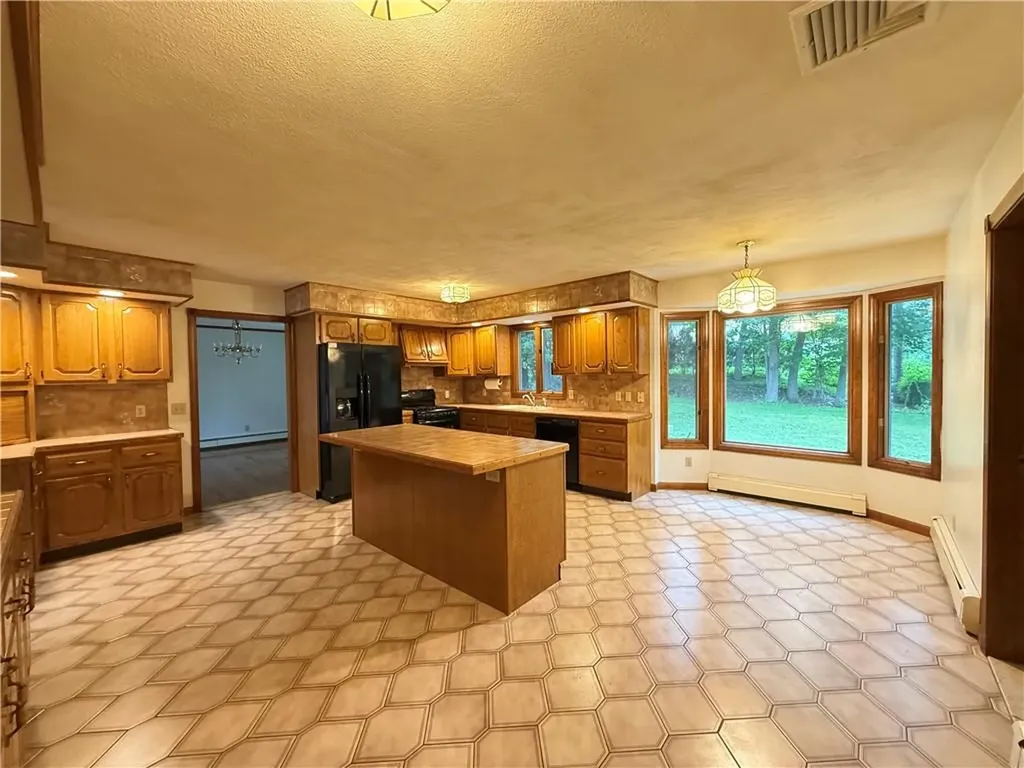 161 Council Rock Road Cranston RI 02921