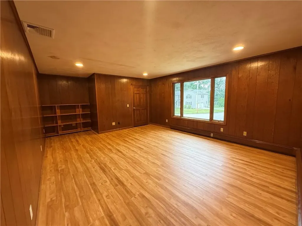 161 Council Rock Road Cranston RI 02921