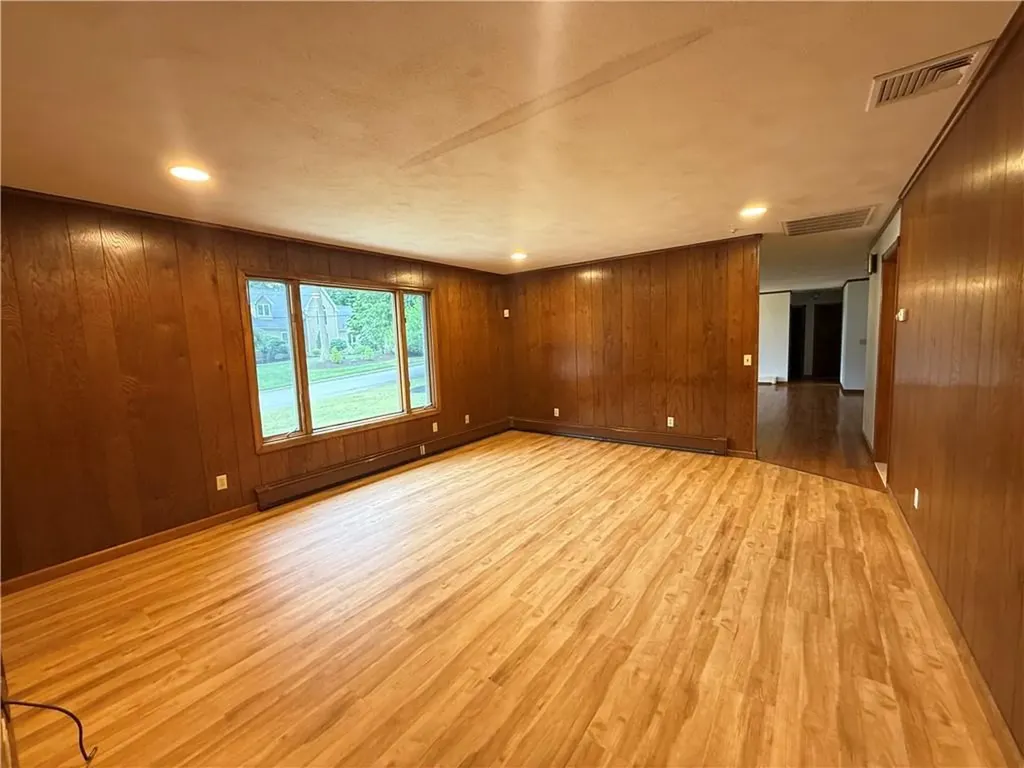 161 Council Rock Road Cranston RI 02921